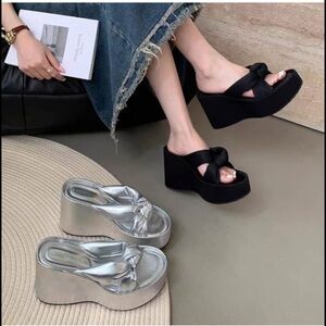 BNIB Women's Black Wedge Sandals